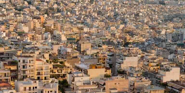 Ένα εικαστικό εγχείρημα για την «πολυκατοικία» στην Ελληνοαμερικανική Ένωση
