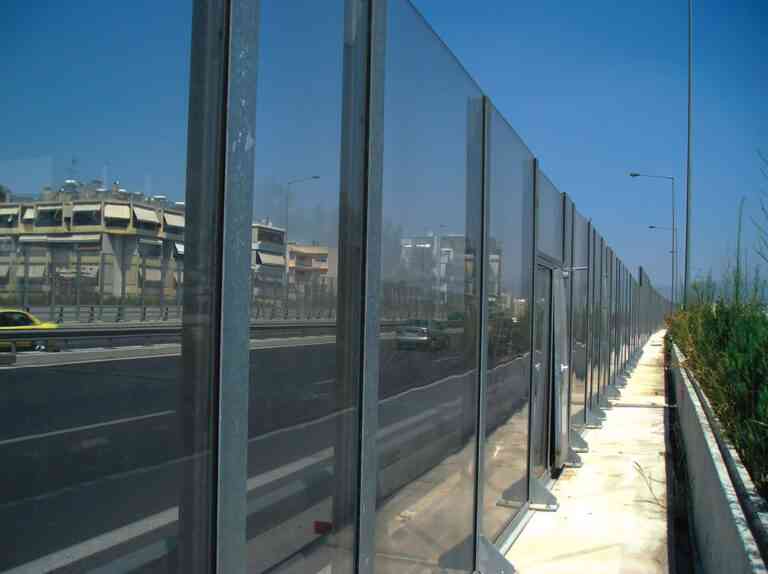 Συλλογή υπογραφών κατοίκων για τα ηχοπετάσματα της εθνικής οδού στα Σεπόλια (video)