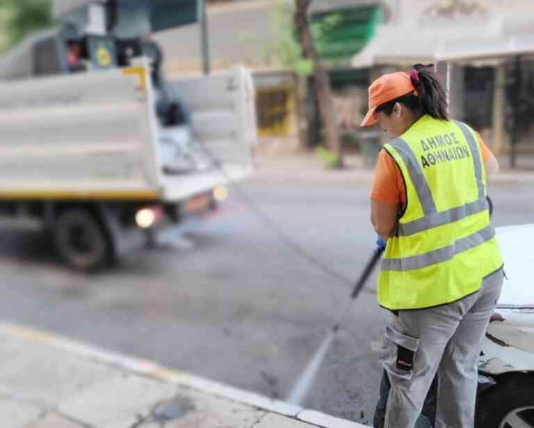 Κυριακάτικη επιχείρηση καθαριότητας στον Νέο Κόσμο
