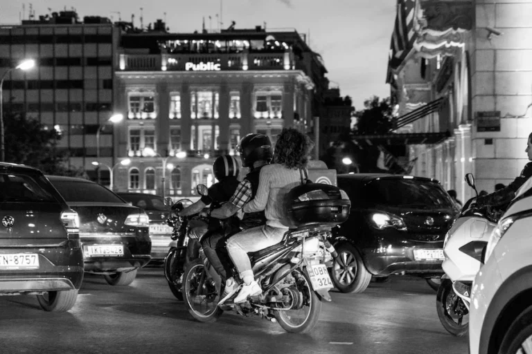 Χάσαμε 3 ημέρες από τη ζωή μας στο μποτιλιάρισμα το 2022