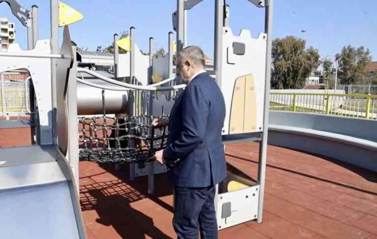Παραδόθηκε στους πολίτες από τον Περιφερειάρχη Αττικής και τον Δήμαρχο Κερατσινίου Δραπετσώνας το πρότυπο πάρκο στο Καστράκι