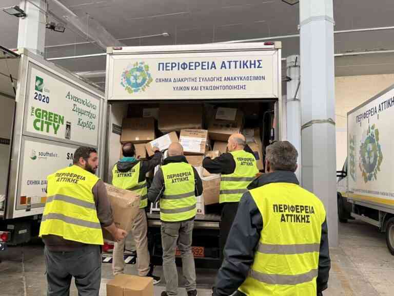 Με 50 οχήματα της Περιφέρειας Αττικής το κομβόι της ανθρωπιστικής βοήθειας προς τους σεισμόπληκτους της Τουρκίας