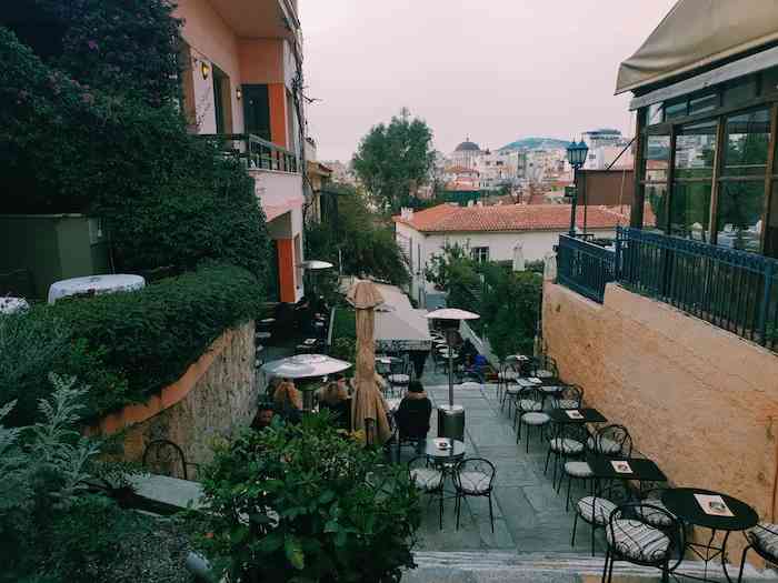 Η Φ. Πιπιλή «πανηγυρίζει» για την κατάργηση Βασιλικού Διατάγματος του 1958 για την κατάληψη κοινόχρηστων χώρων
