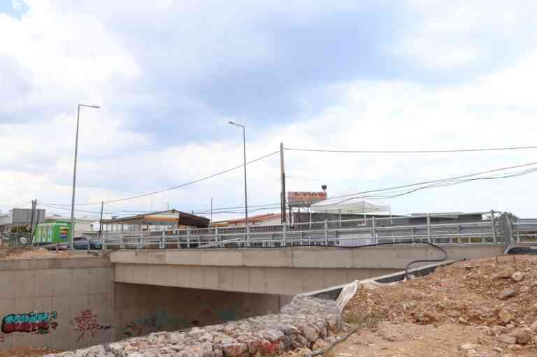 Παραδόθηκε στην κυκλοφορία από τον Περιφερειάρχη Αττικής η Γέφυρα στο Μαϊστράλι Μεγάρων.
