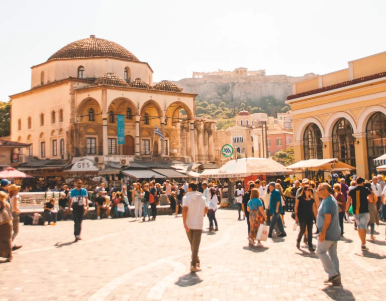 Ξεκινούν τη Δευτέρα οι θερινές εκπτώσεις