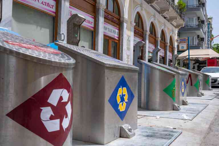 350 βυθιζόμενοι κάδοι τοποθετούνται στην Αθήνα Σε ποια σημεία λειτουργούν (ΦΩΤΟ + Video)