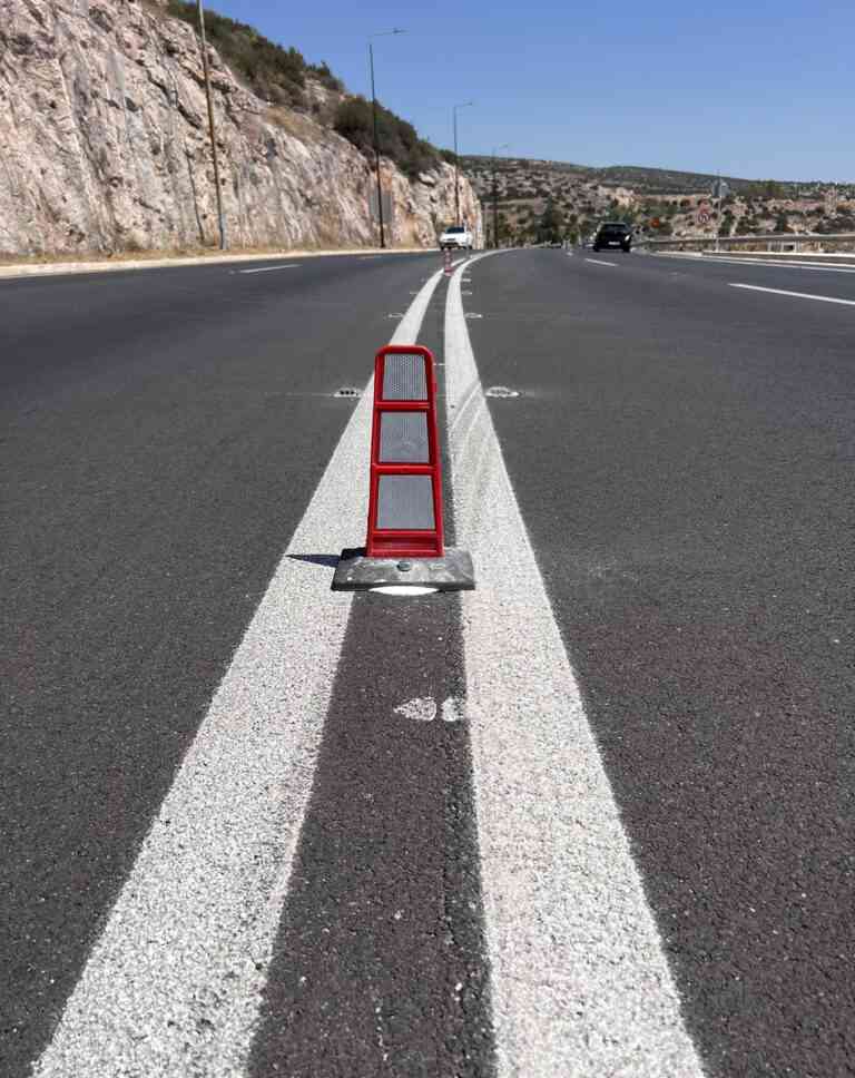 Μηχανισμοί αποτροπής παράνομων προσπεράσεων, στον οδικό άξονα της Λεωφόρου Αθηνών-Σουνίου