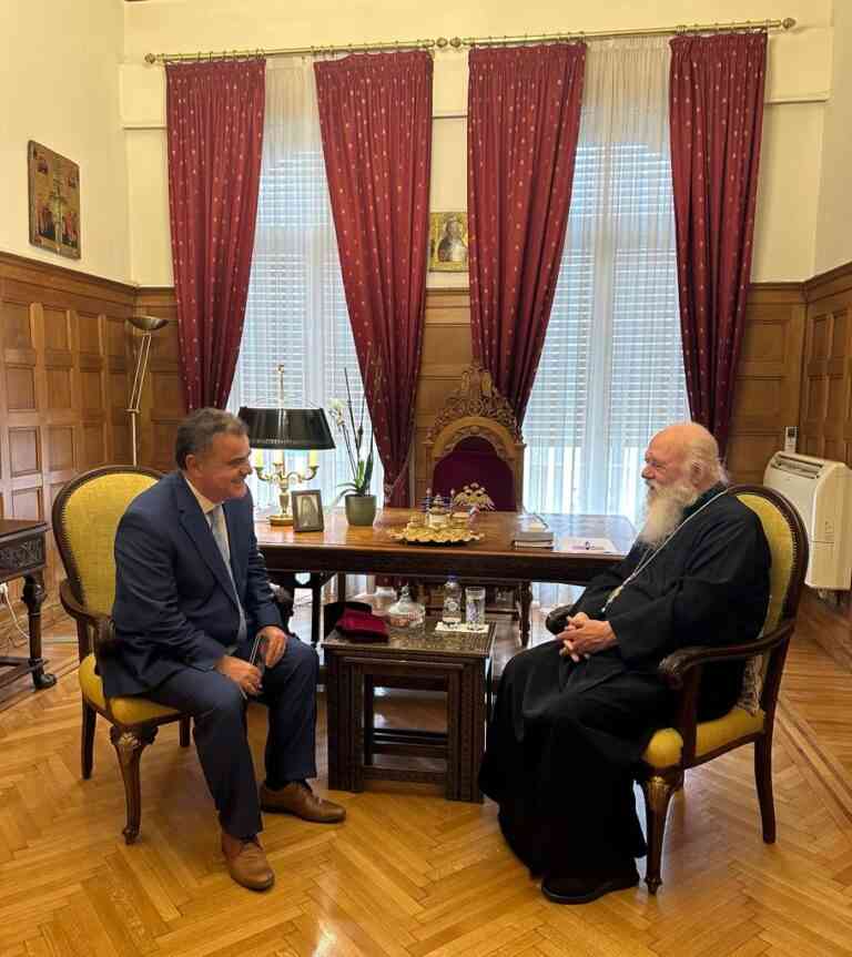 Επίσκεψη του υποψηφίου Δημάρχου Παλλήνης Χρήστου Αηδόνη στον Αρχιεπίσκοπο Αθηνών