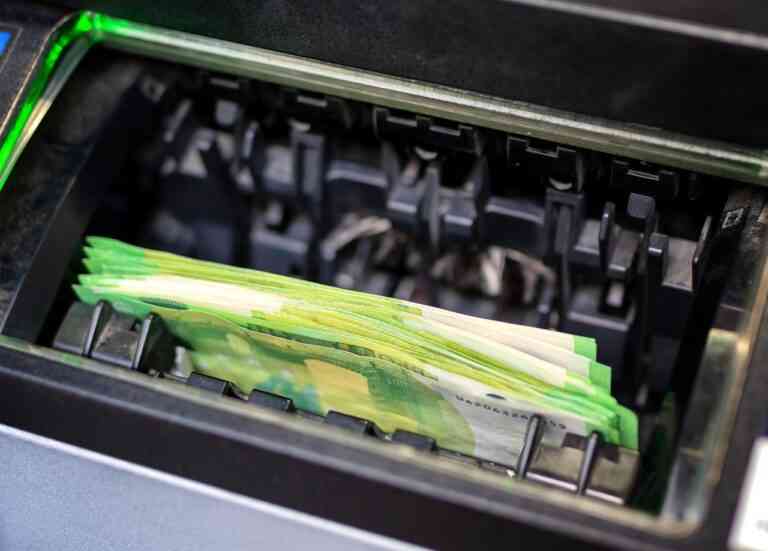 Πόσος είναι ο μισθός του Περιφερειάρχη και του Δημάρχου