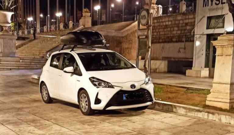 Οδηγός πάρκαρε το αυτοκίνητό του στην Πλατεία Συντάγματος