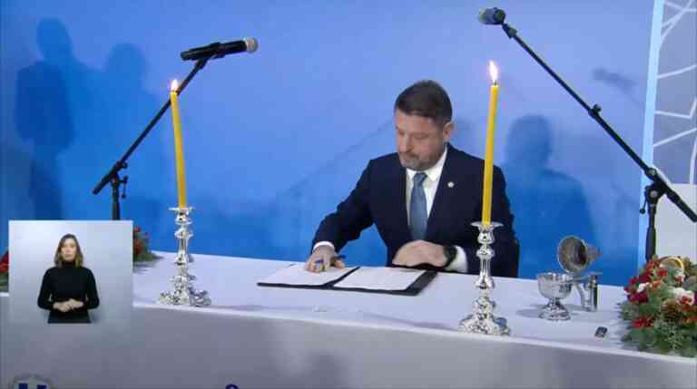 Η ορκωμοσία του νέου περιφερειάρχη Αττικής Νίκου Χαρδαλιά (ΦΩΤΟ + VIDEO)