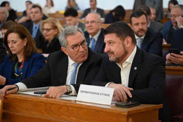 Εξελέγη το νέο Προεδρείο του Περιφερειακού Συμβουλίου Αττικής – Πρόεδρος ο Βασίλειος Καπερνάρος