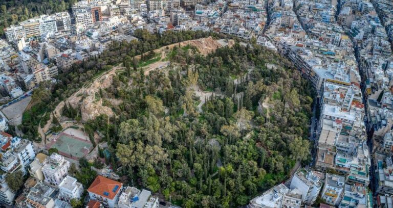 «Μονομαχία» Δούκα – Μπακογιάννη στον λόφο του Στρέφη