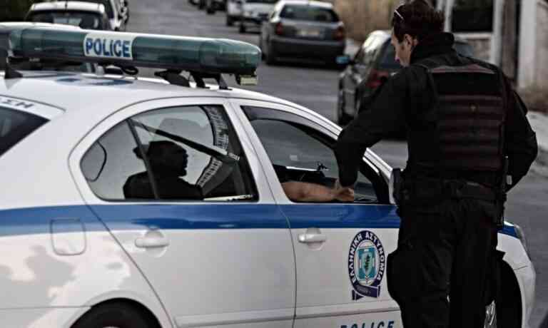 Ερμού: Άνδρας επιτέθηκε με μαχαίρι σε γυναίκα