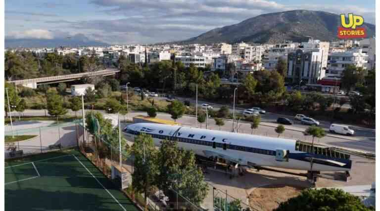 Το Boeing 727 της Ολυμπιακής “προσγειώθηκε” στη Λεωφόρο Βουλιαγμένης (VIDEO)