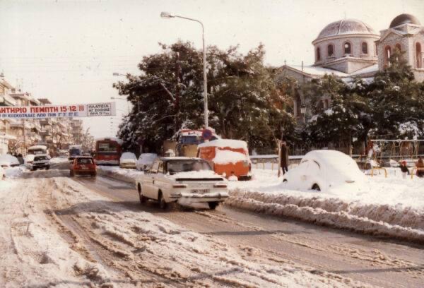 Μάρτιος 1987: Ο μήνας που είχε χιονίσει 8 φορές στην Αθήνα!