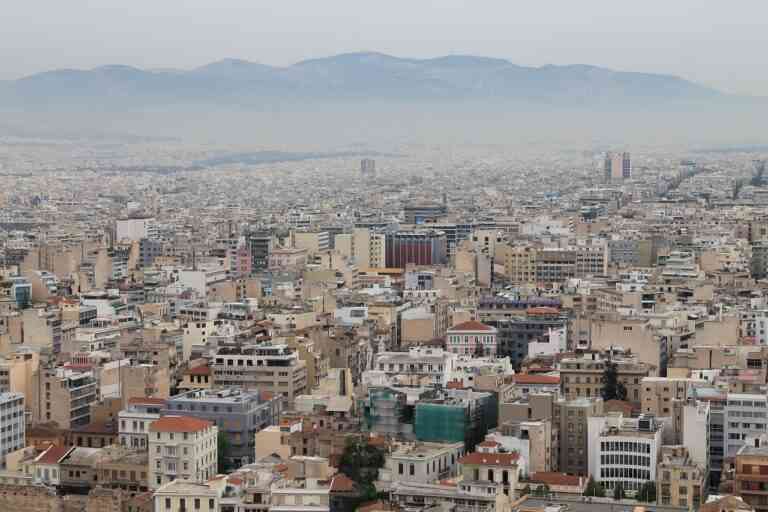 Ενοίκια χωρίς «φρένο» σε συνοικίες της Αθήνας (VIDEO)