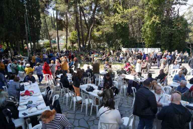 Πλήθος κόσμου στα Χαϊδαριώτικα Κούλουμα στο Δαφνί (ΦΩΤΟ)