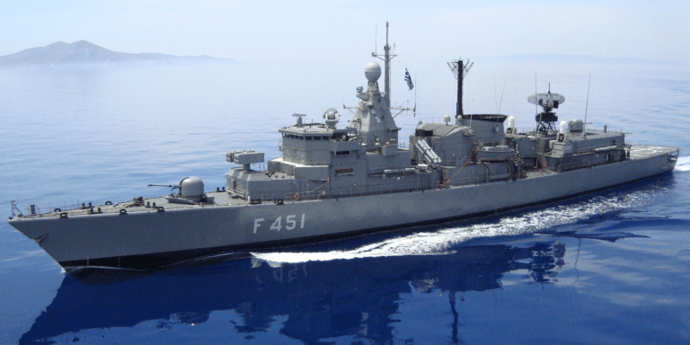 Επισκέψιμες για το κοινό η φρεγάτα «Λήμνος» και το υποβρύχιο «Παπανικολής» ενόψει 25ης Μαρτίου