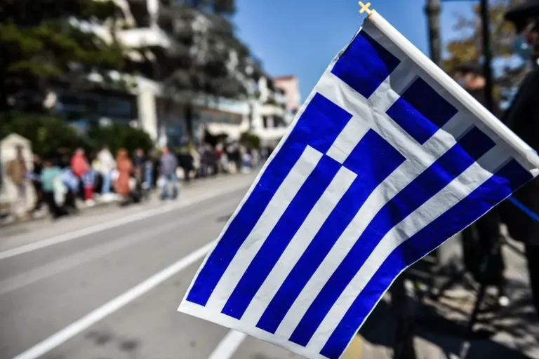 1500 μαθητές από 230 σχολεία στην παρέλαση της Αθήνας (ΦΩΤΟ + VIDEO)