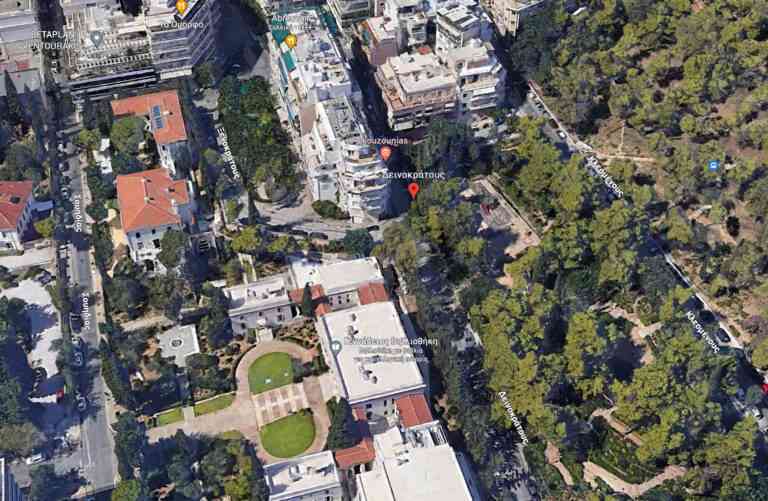 «Σφραγίζονται» ως επικίνδυνες 12 παιδικές χαρές σε γειτονιές της Αθήνας (ΛΙΣΤΑ)