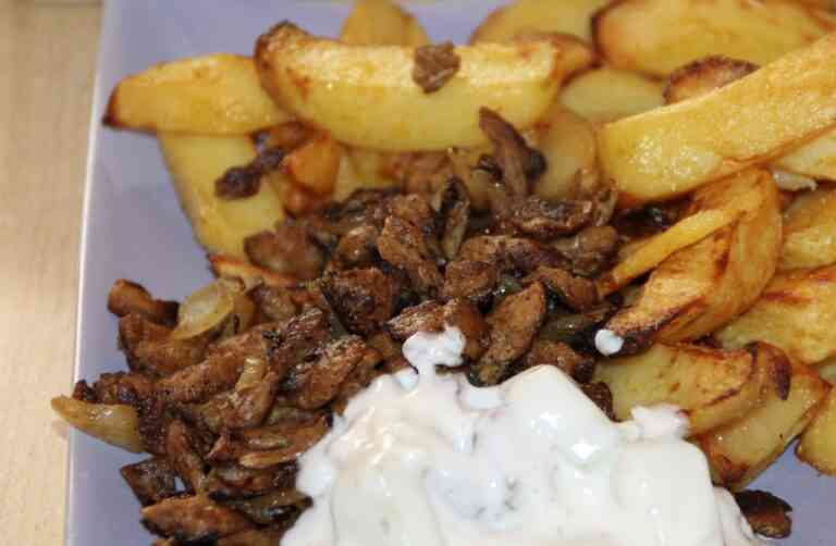 Taste Atlas: 4 ελληνικές γεύσεις στα καλύτερα street food παγκοσμίως