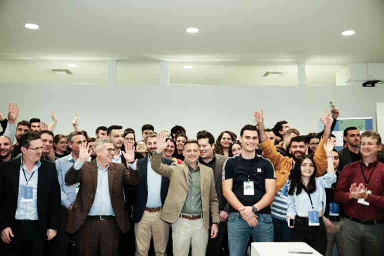 Apps4Athens Hackathon: 2 ημέρες καινοτομίας και επιχειρηματικότητας για την Αθήνα και τις έξυπνες πόλεις