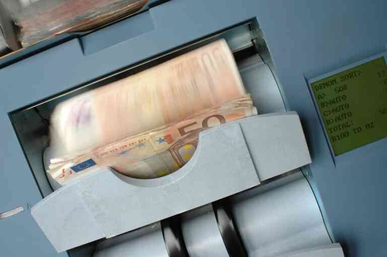 Λουκέτο στις τράπεζες για 6 ημέρες