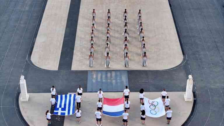 «Live» η Τελετή Παράδοσης της Ολυμπιακής Φλόγας από το Παναθηναϊκό Στάδιο