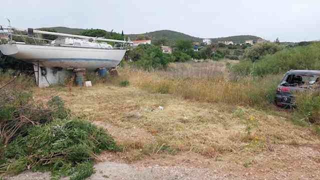 Εργασίες ενόψει της αντιπυρικής περιόδου στο Δήμο Σαρωνικού
