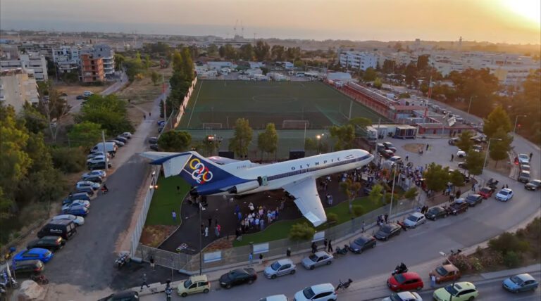 Το Mount Olympus του Αριστοτέλη Ωνάση «προσγειώθηκε» στο Ελληνικό (ΦΩΤΟ + VIDEO)