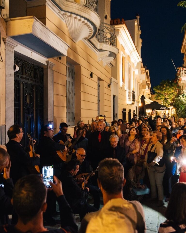 Το ταξίδι της καντάδας, από τα Επτάνησα… στην Αθήνα