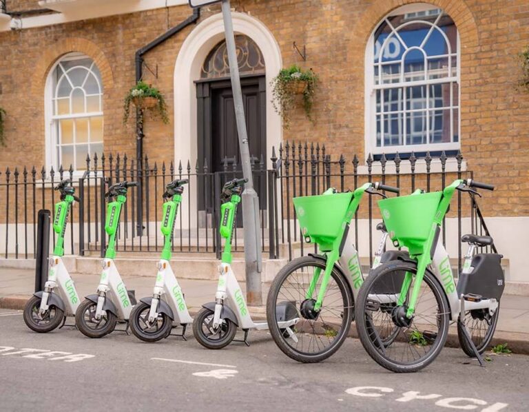 Επιστρέφουν τα ηλεκτρικά πατίνια στους δρόμους Αθήνας