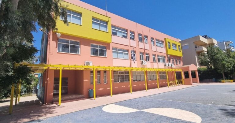 Μαθητές στο Χαλάνδρι «επανασχεδίασαν» το σχολείο τους (ΦΩΤΟ)