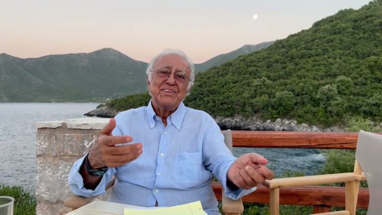 Έφυγε από τη ζωή ο σκηνοθέτης των μεγάλων συγκεντρώσεων Τάσος Μπιρσίμ