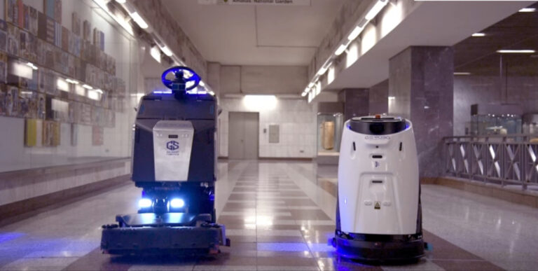 Επιστρατεύθηκε «ρομπότ» για την καθαριότητα των σταθμών του Μετρό (VIDEO)