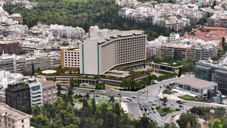 Το «Hilton» ξανασυστήνεται ως «The Ilisian» (ΦΩΤΟ)