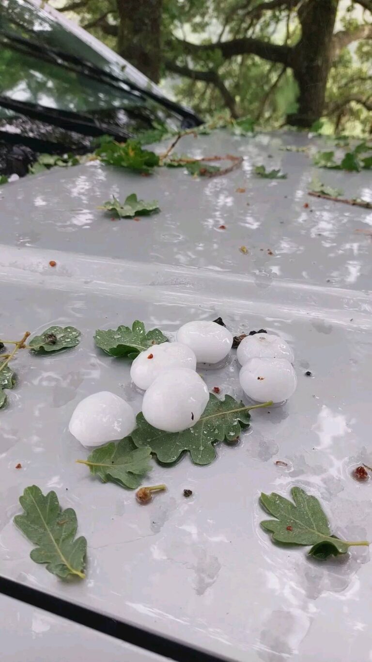 Επιδείνωση του καιρού με ισχυρές βροχές και καταιγίδες στην Αττική