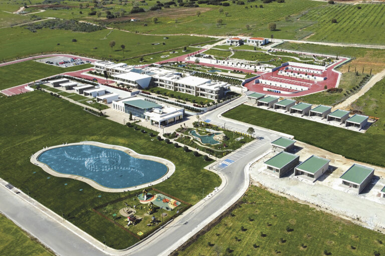 Πρότυπο κέντρο φιλοξενίας ηλικιωμένων στη Δράμα, προσφέρει ανεξαρτησία, αυτονομία, ασφάλεια και κοινωνικοποίηση.