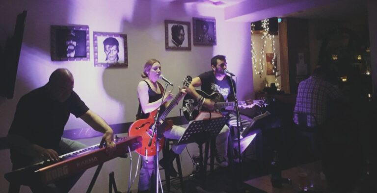 Open Mic στην Κυψέλη